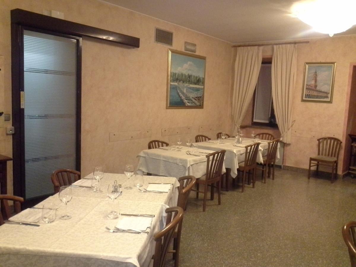 Hotel Ticino Ristorante Chierico Carbonara al Ticino Zewnętrze zdjęcie